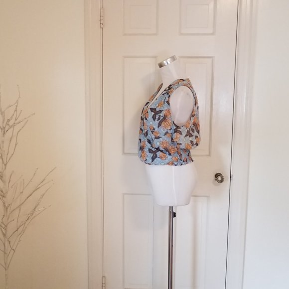 NWT Rachel Zoe Sleeveless V Neck Flower Top Small - Picture 2 of 8